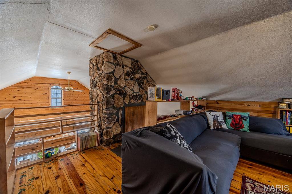 321 Wiese Lane, Newburg, MO 65550