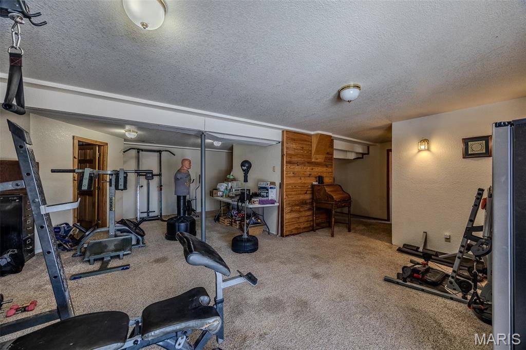 321 Wiese Lane, Newburg, MO 65550