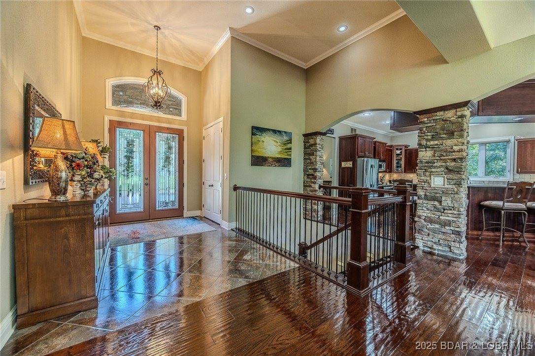 720 Via Del Lago Drive, Sunrise Beach, MO 65079