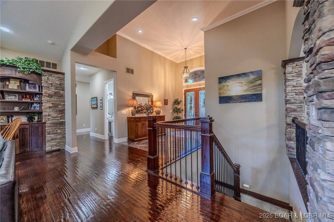 720 Via Del Lago Drive, Sunrise Beach, MO 65079