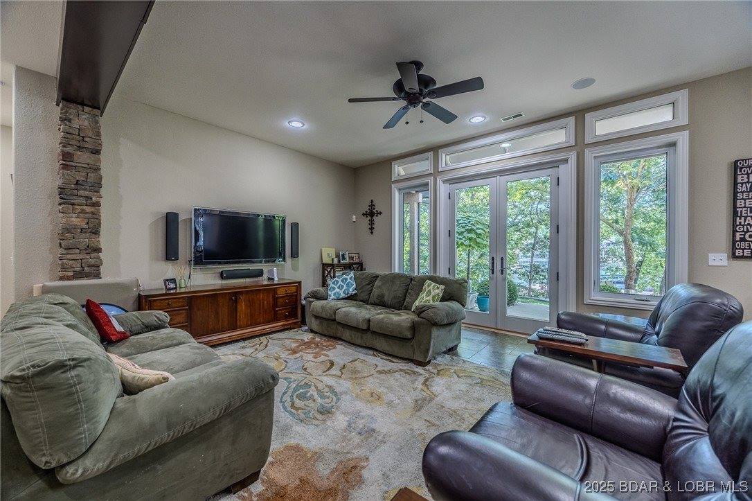 720 Via Del Lago Drive, Sunrise Beach, MO 65079