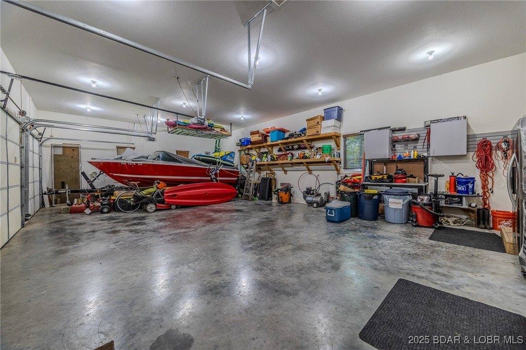 720 Via Del Lago Drive, Sunrise Beach, MO 65079