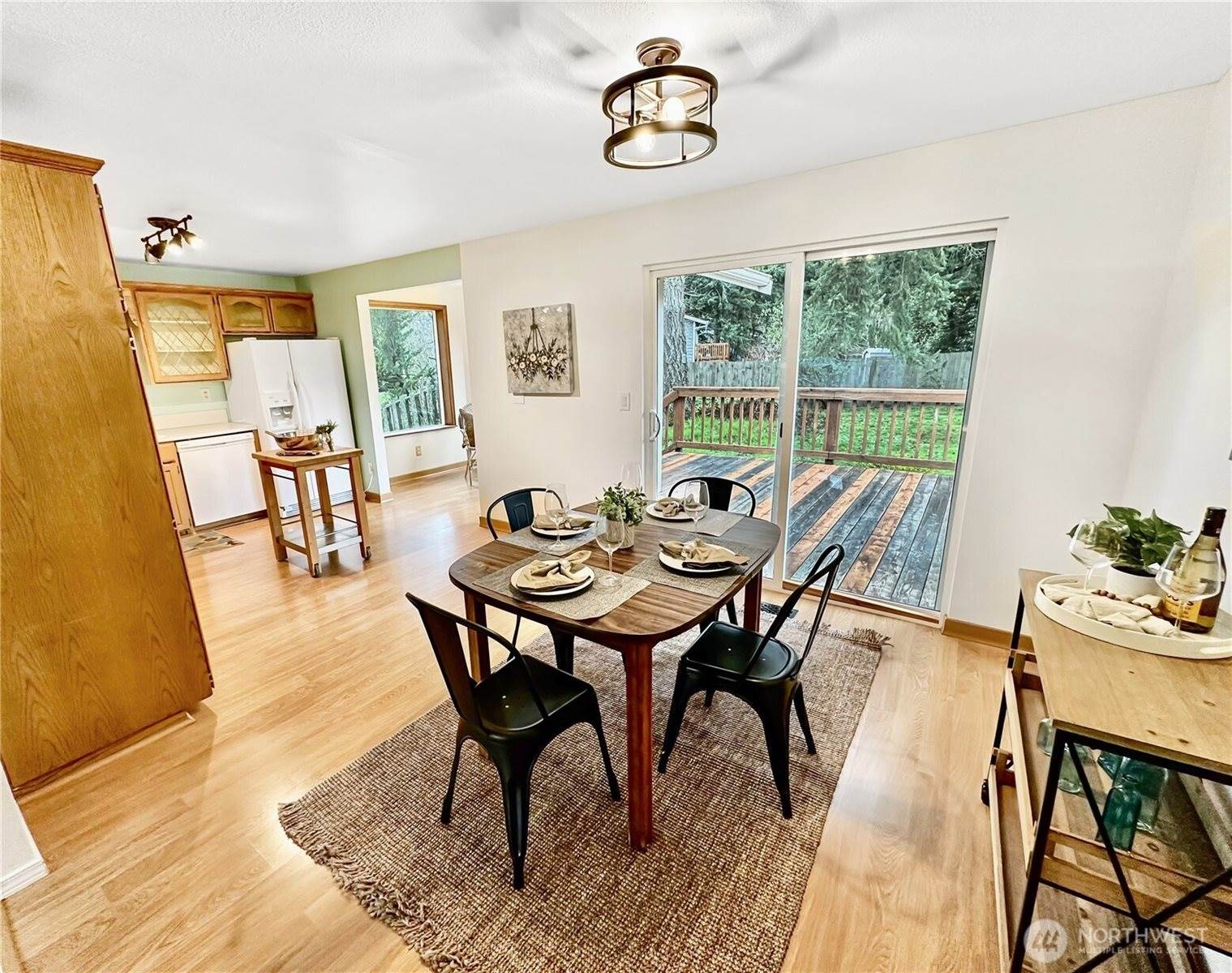 7910 Husky Way SE, Lacey, WA 98503