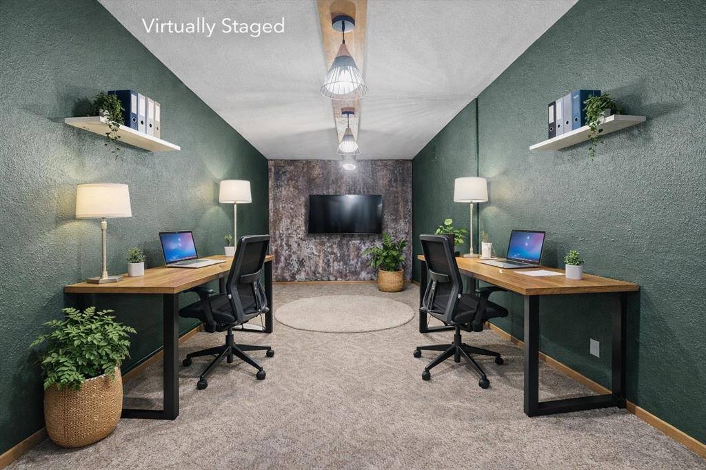 211 S Central Avenue, Marshfield, WI 54449