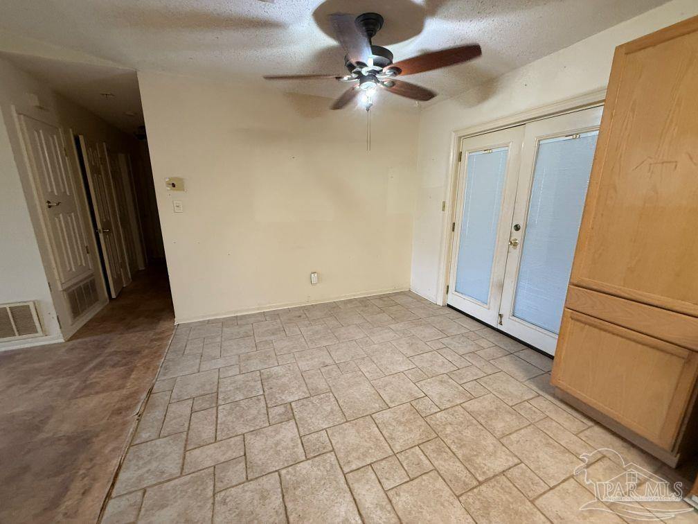 6413 Meadow Field Cir, Pensacola, FL 32526