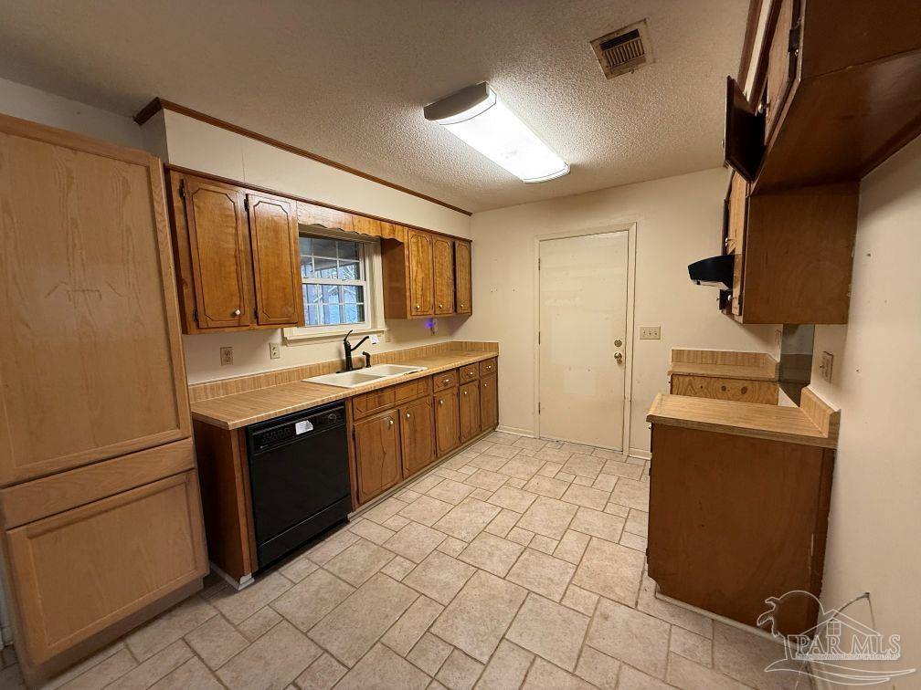 6413 Meadow Field Cir, Pensacola, FL 32526