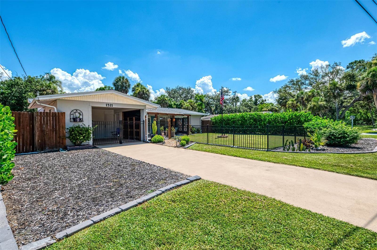 1321 Groveland Avenue, Venice, FL 34285