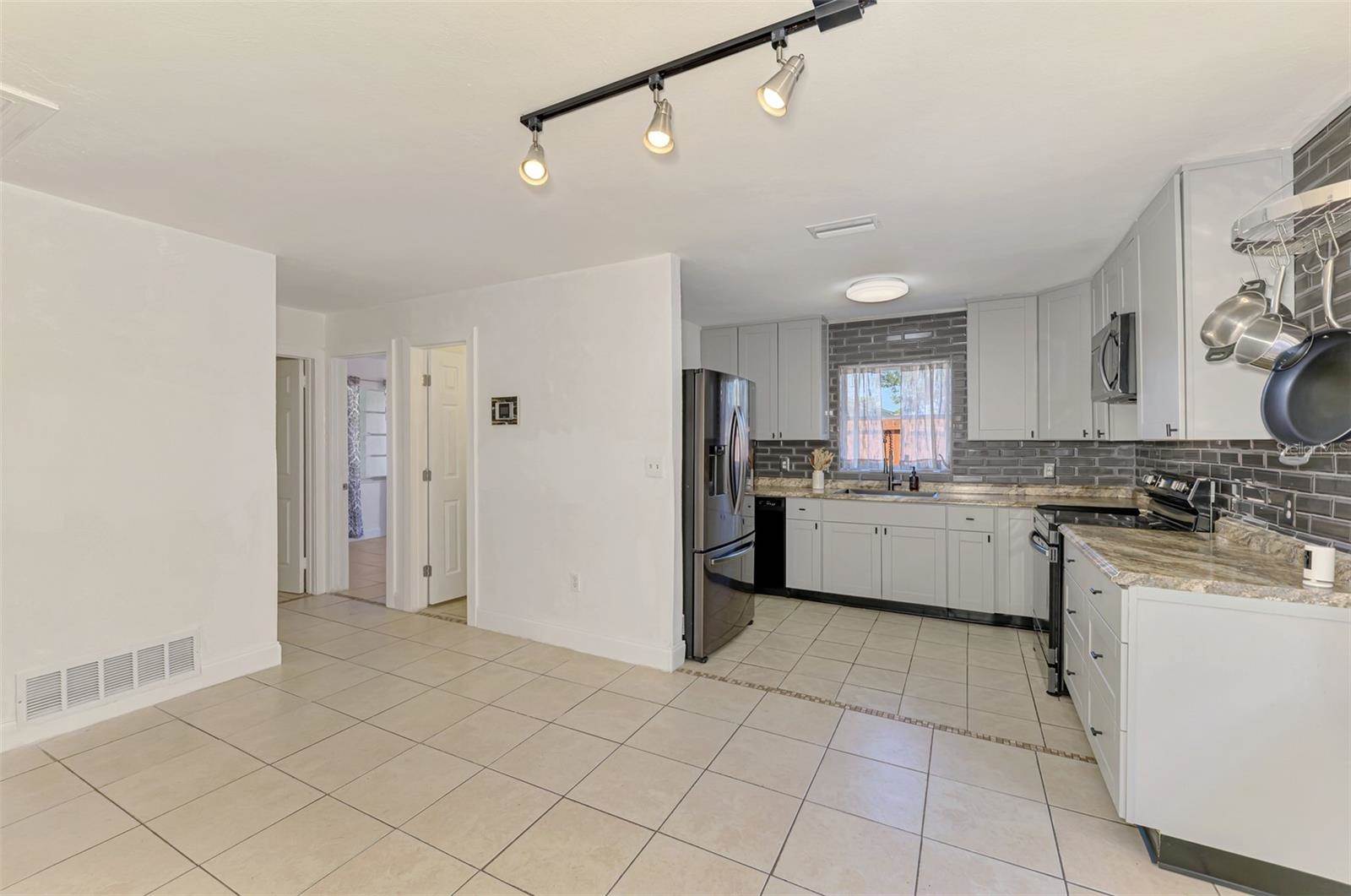 1321 Groveland Avenue, Venice, FL 34285