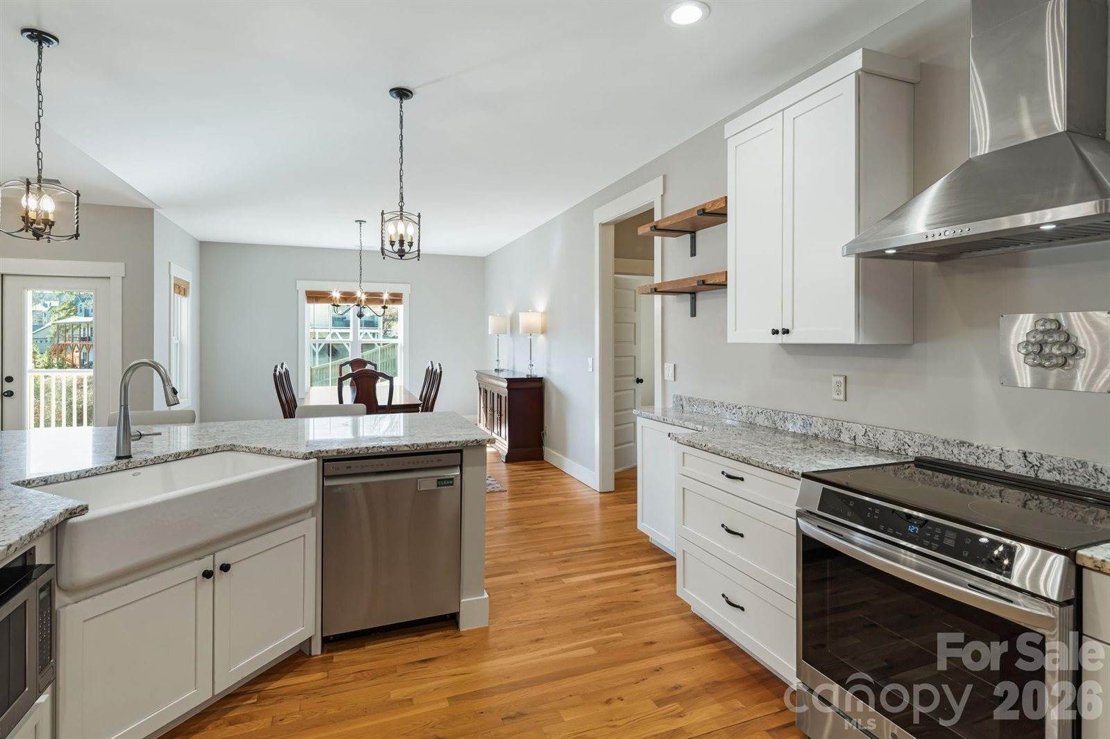 5 Magnolia Farms Drive, Asheville, NC 28806