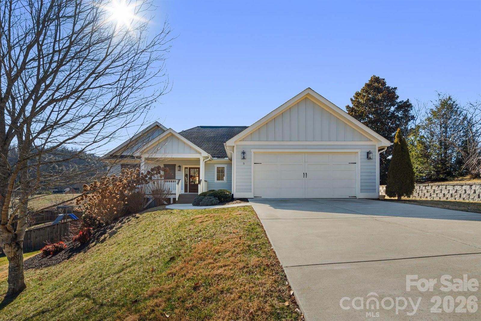 5 Magnolia Farms Drive, Asheville, NC 28806