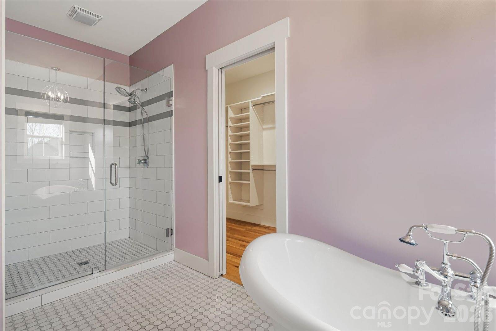 5 Magnolia Farms Drive, Asheville, NC 28806