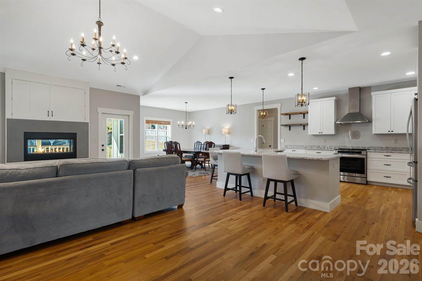 5 Magnolia Farms Drive, Asheville, NC 28806