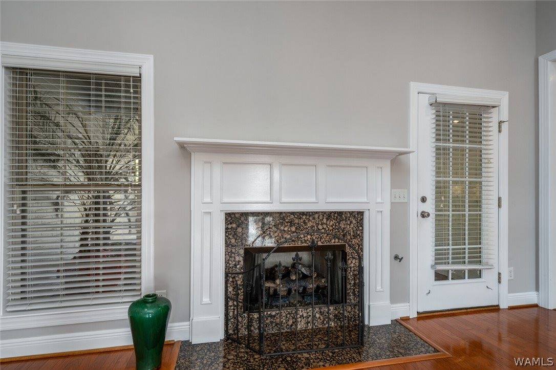 702 Greenbriar Drive, Northport, AL 35473