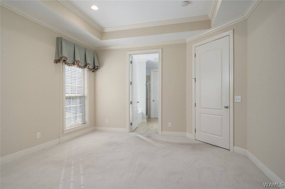 702 Greenbriar Drive, Northport, AL 35473