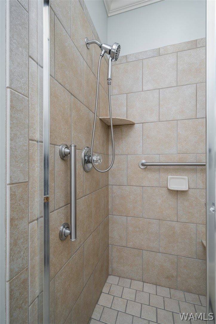 702 Greenbriar Drive, Northport, AL 35473