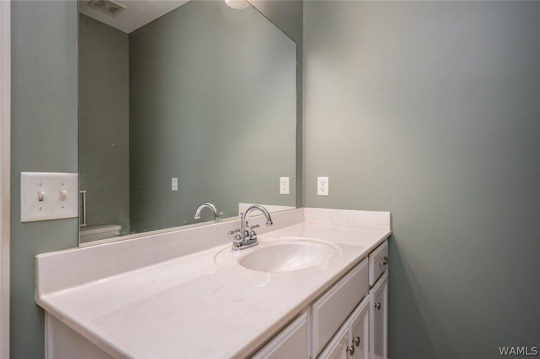 702 Greenbriar Drive, Northport, AL 35473