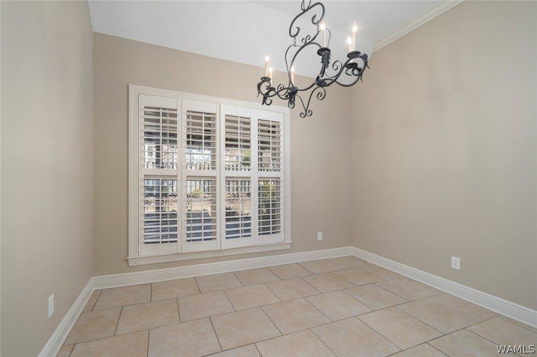 702 Greenbriar Drive, Northport, AL 35473