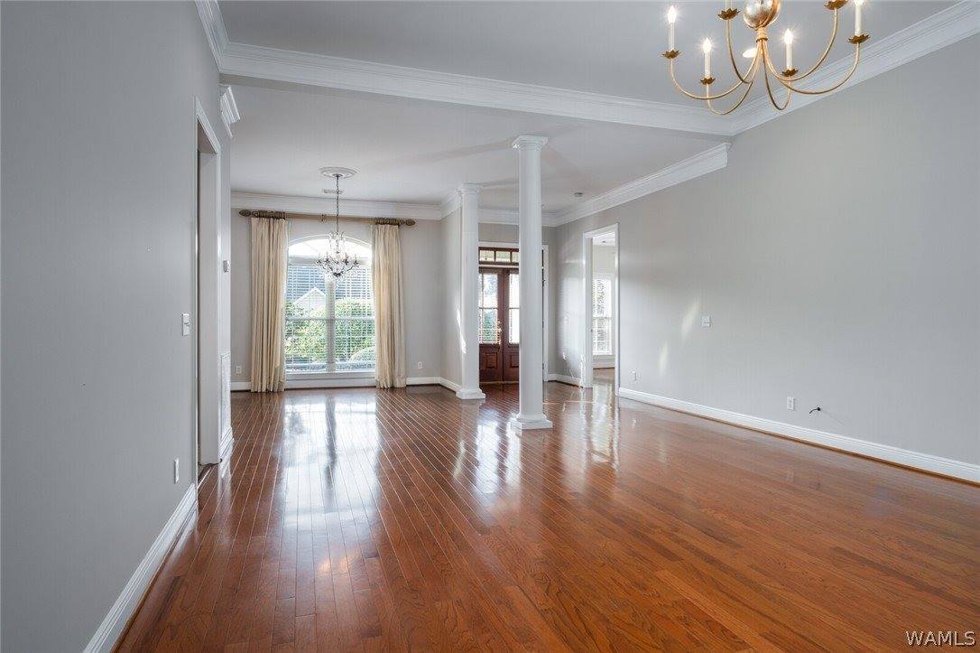 702 Greenbriar Drive, Northport, AL 35473