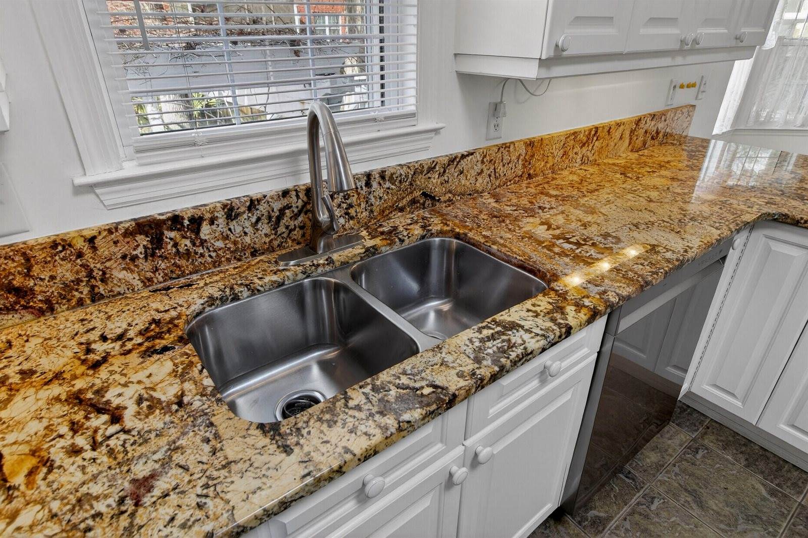 5408 Indigo Fields Boulevard, North Charleston, SC 29418