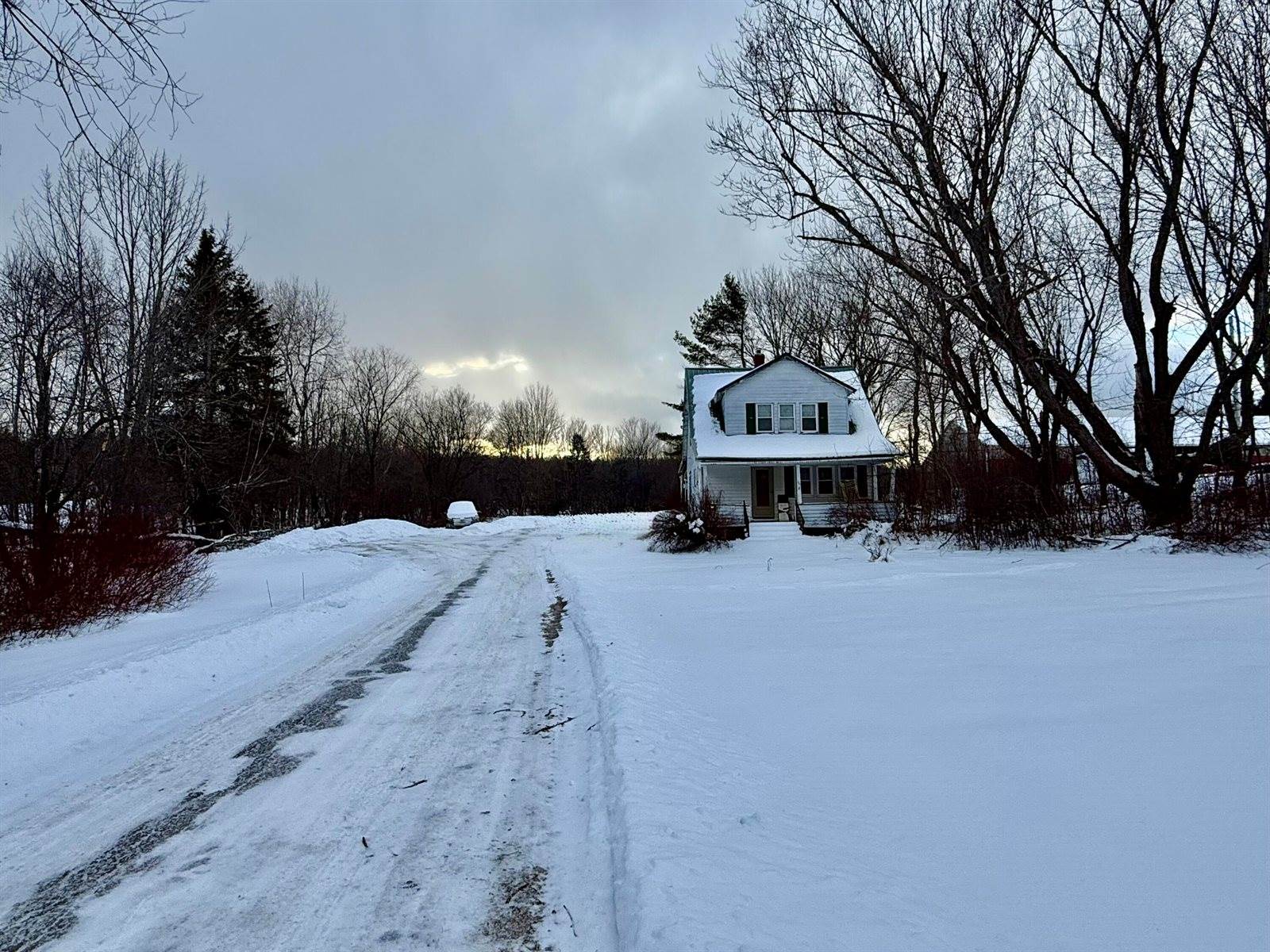 101 South River Road, Calais, ME 04619