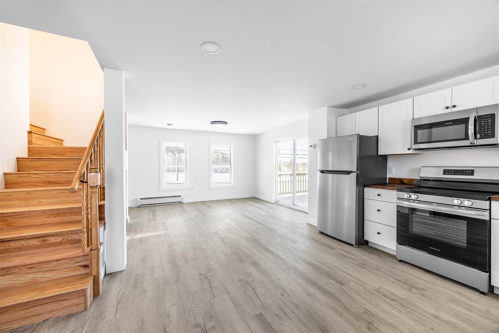 139 Billings Road, Hermon, ME 04401