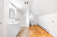 139 Billings Road, Hermon, ME 04401