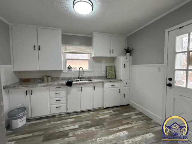 1725 SW Sims AVE, Topeka, KS 66604