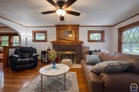 1318 SW Wayne AVE, Topeka, KS 66604