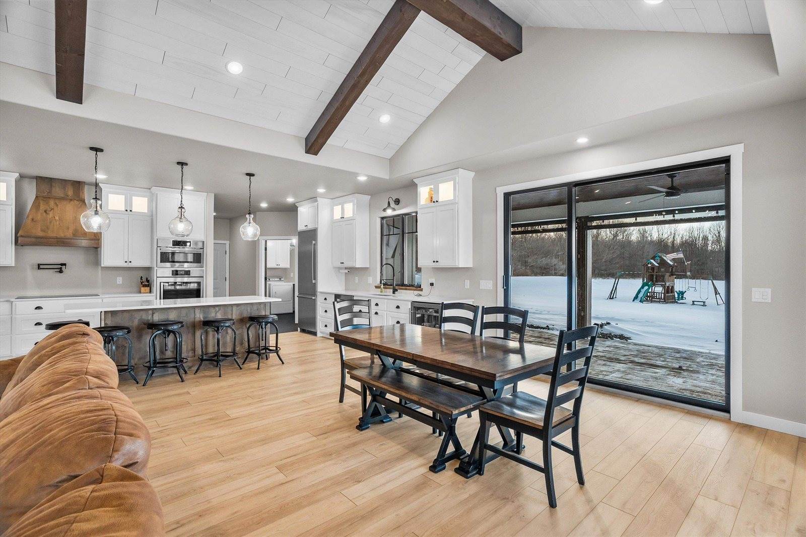 212508 Sturm Road, Stratford, WI 54484