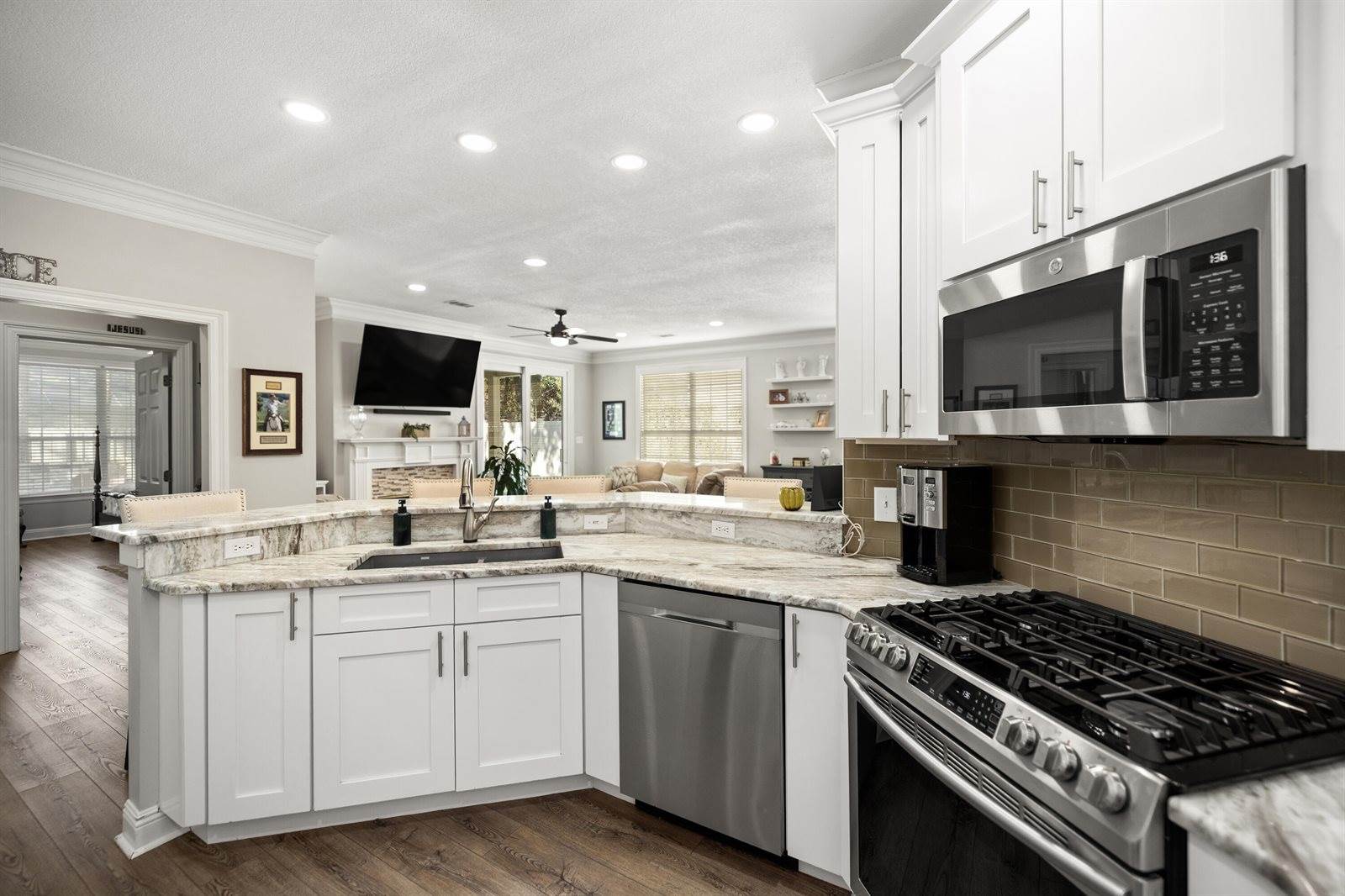 4317 American Poets Drive, Niceville, FL 32578