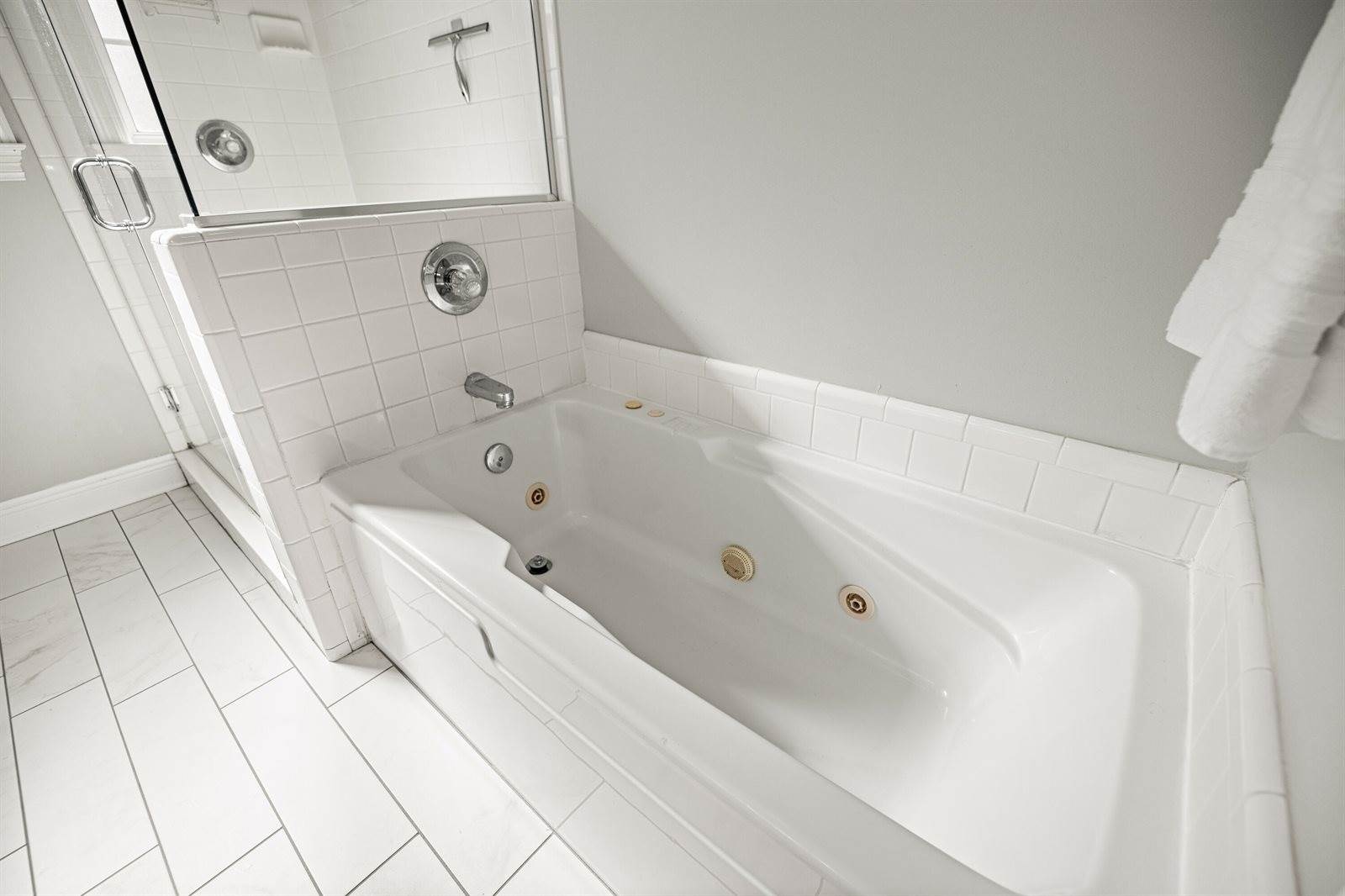 4317 American Poets Drive, Niceville, FL 32578