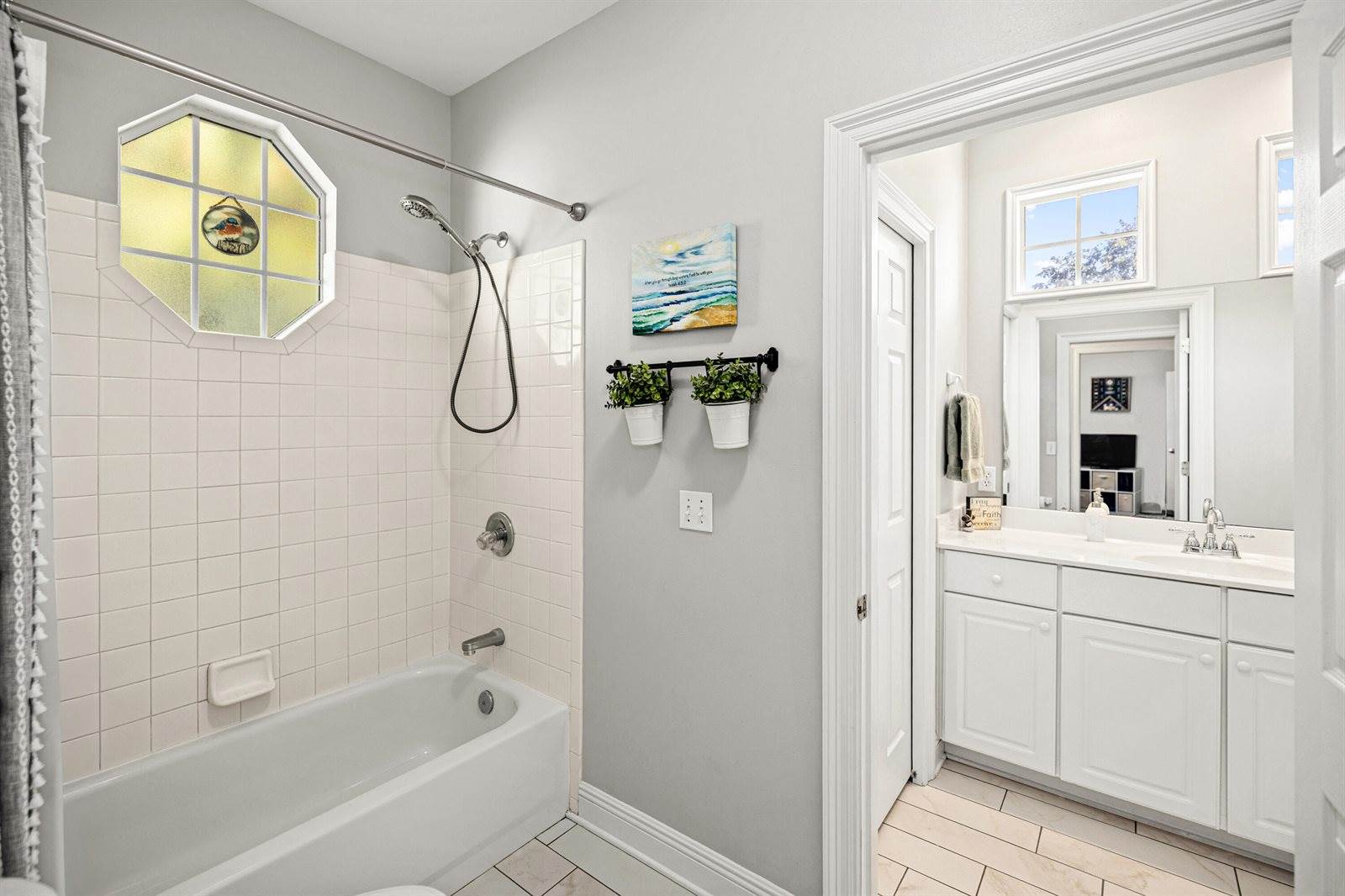 4317 American Poets Drive, Niceville, FL 32578