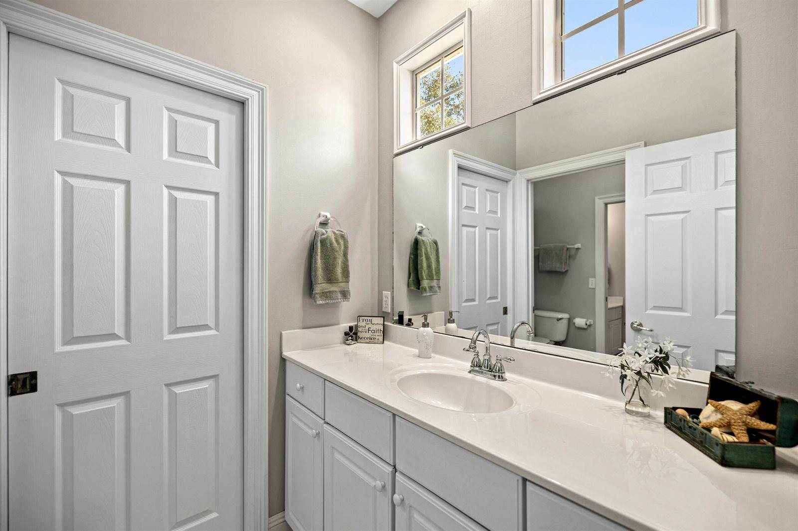 4317 American Poets Drive, Niceville, FL 32578