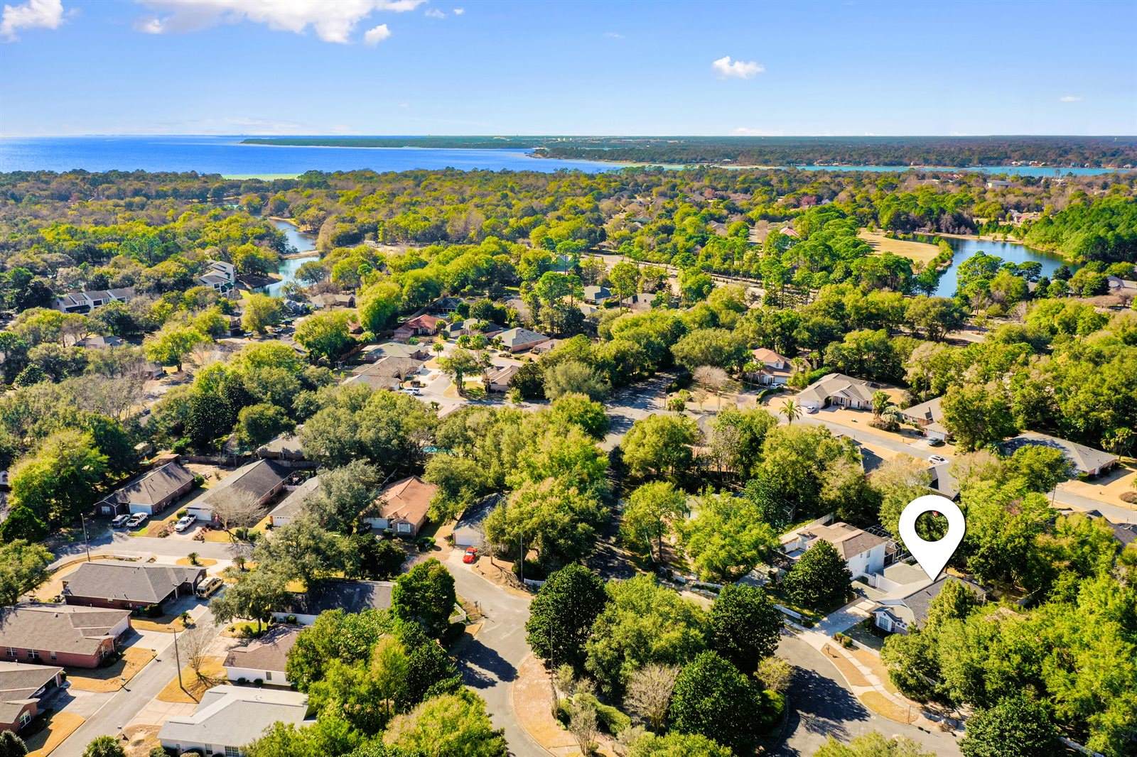 4317 American Poets Drive, Niceville, FL 32578