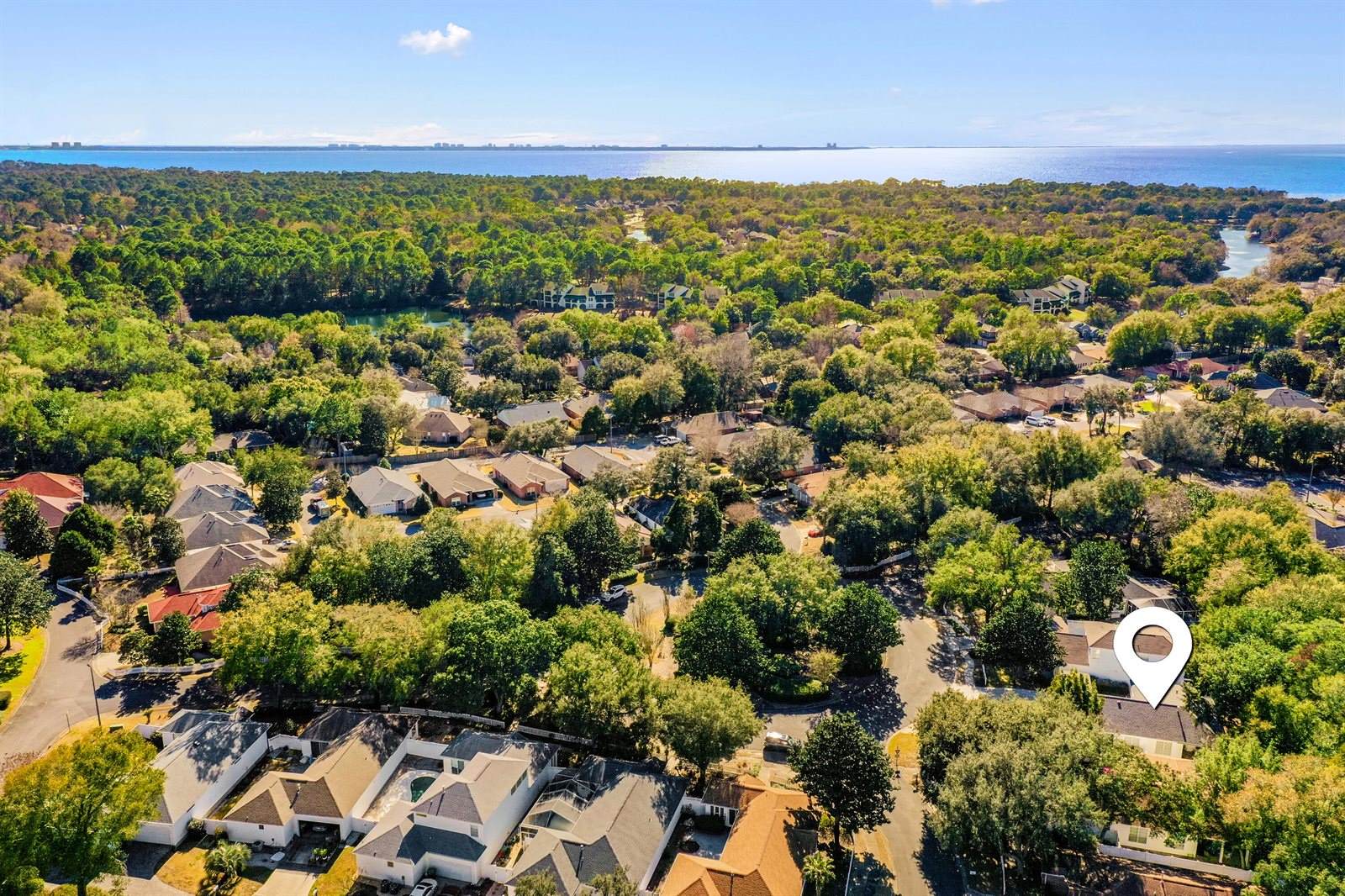 4317 American Poets Drive, Niceville, FL 32578