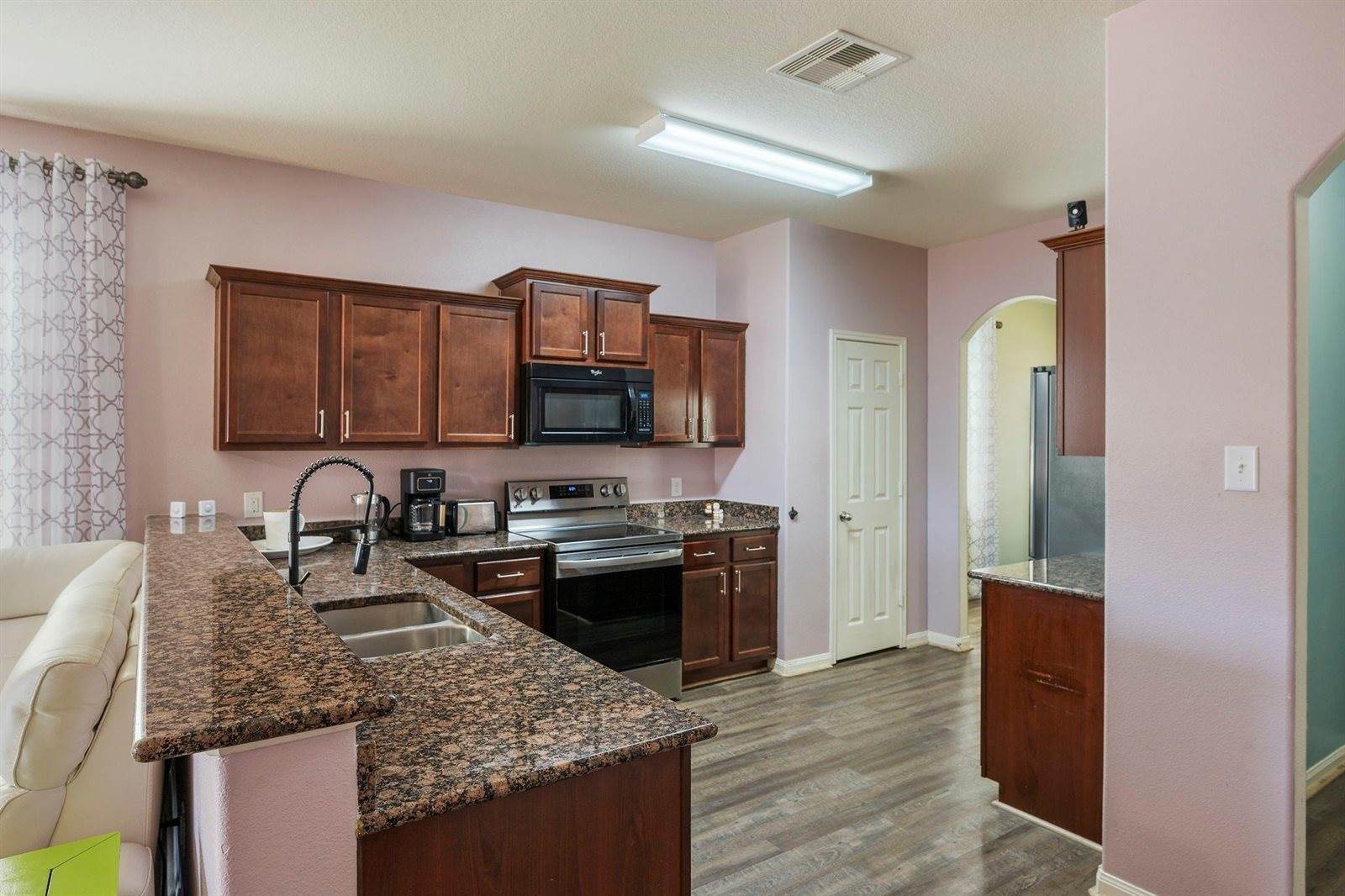 30914 West Lost Creek Boulevard, Magnolia, TX 77355