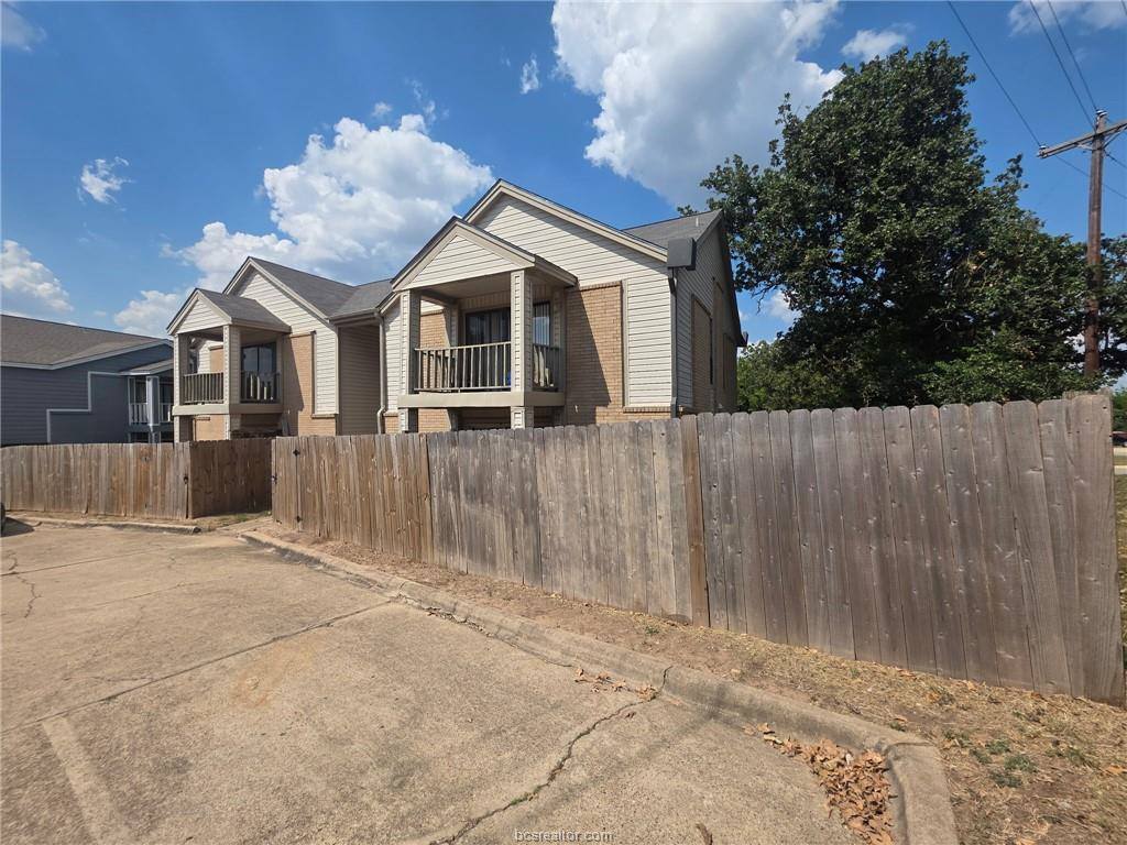 1020 Autumn Circle, College Station, TX 77840