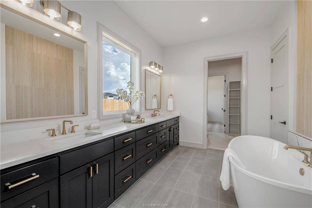 4901 Pearl River Ct. Court, College Station, TX 77845