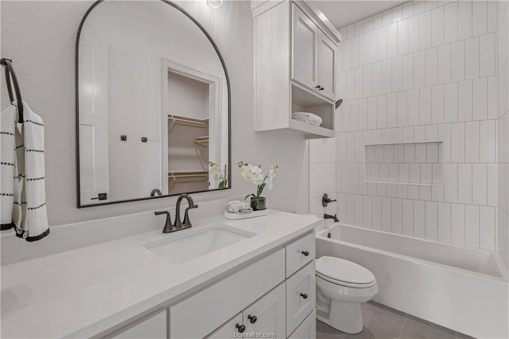 4901 Pearl River Ct. Court, College Station, TX 77845