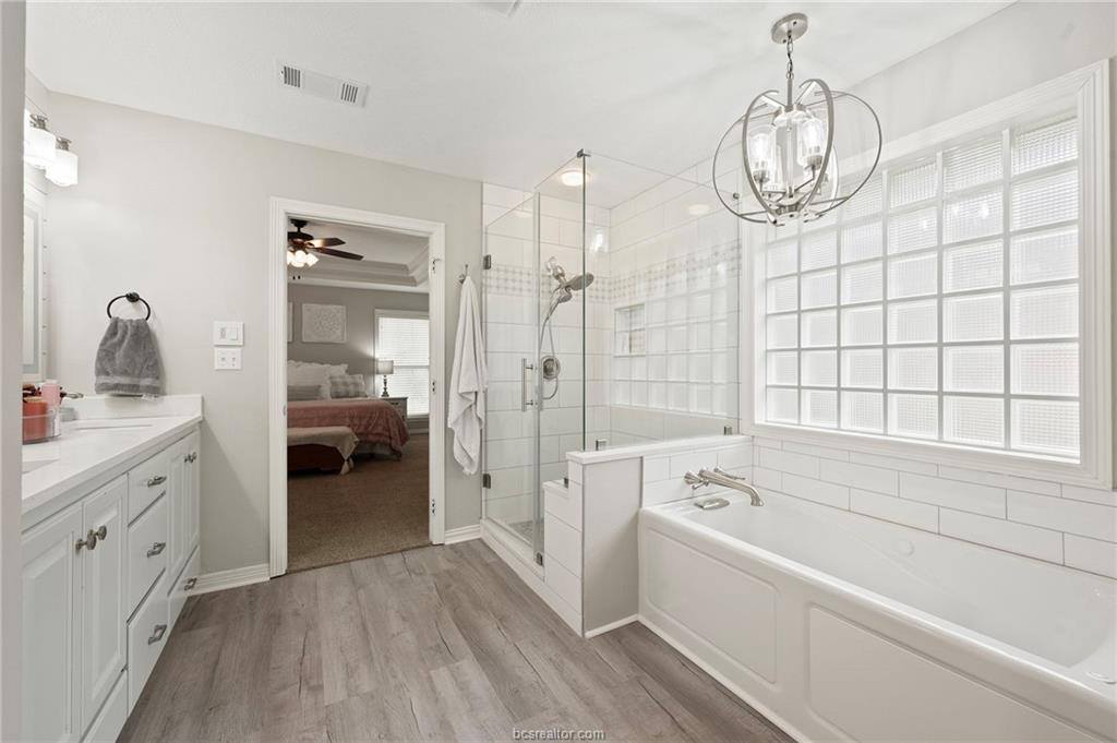 701 Royal Adelade Drive, College Station, TX 77845