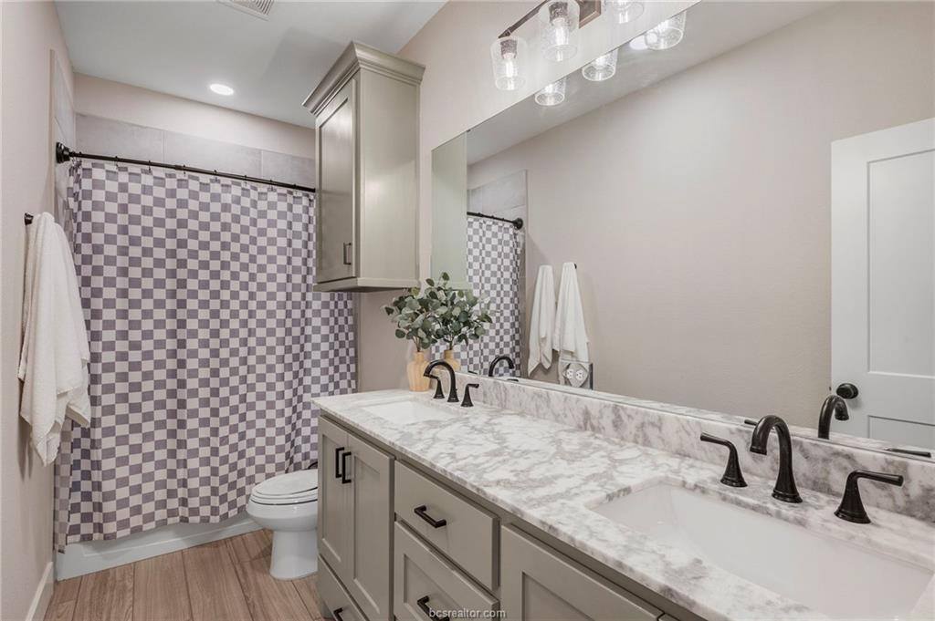 3032 Teller Dr. Drive, Bryan, TX 77808