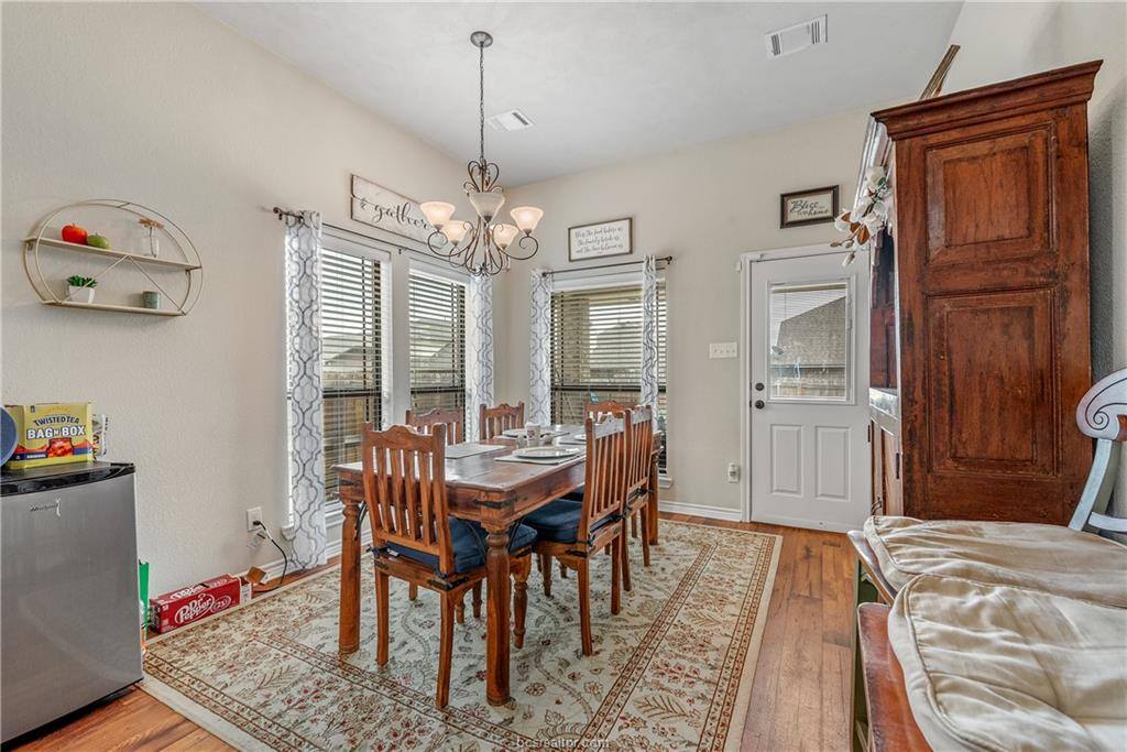 918 Dove Landing Drive, College Station, TX 77845