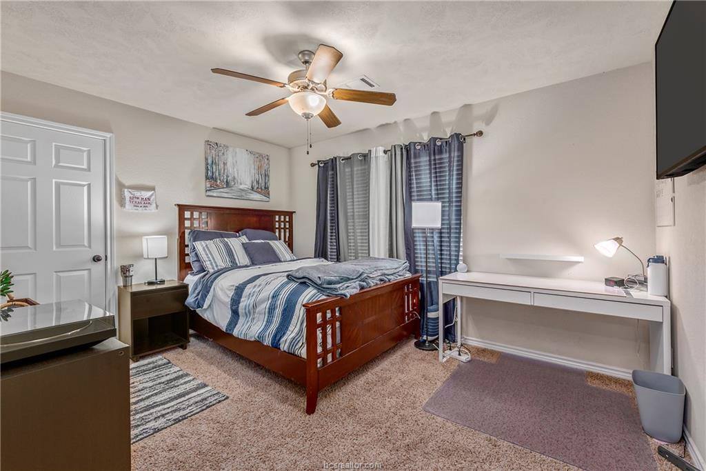 918 Dove Landing Drive, College Station, TX 77845