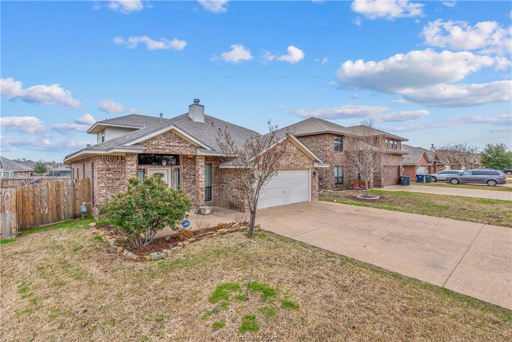 918 Dove Landing Drive, College Station, TX 77845