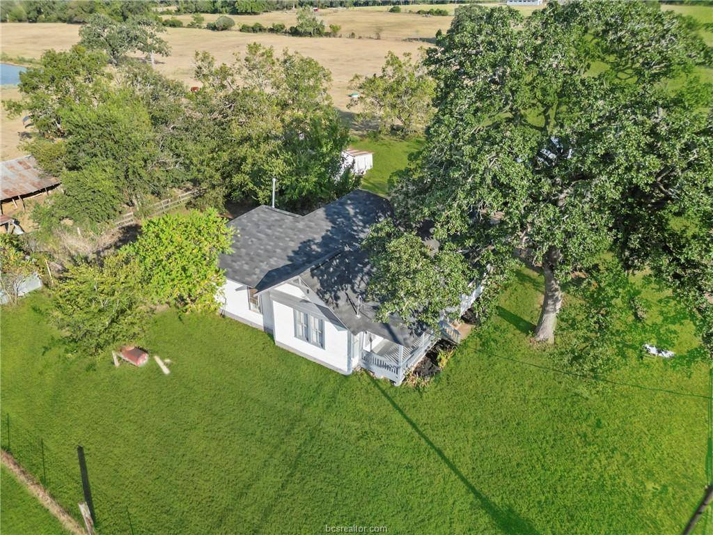 7964 FM 141, Dime Box, TX 77853