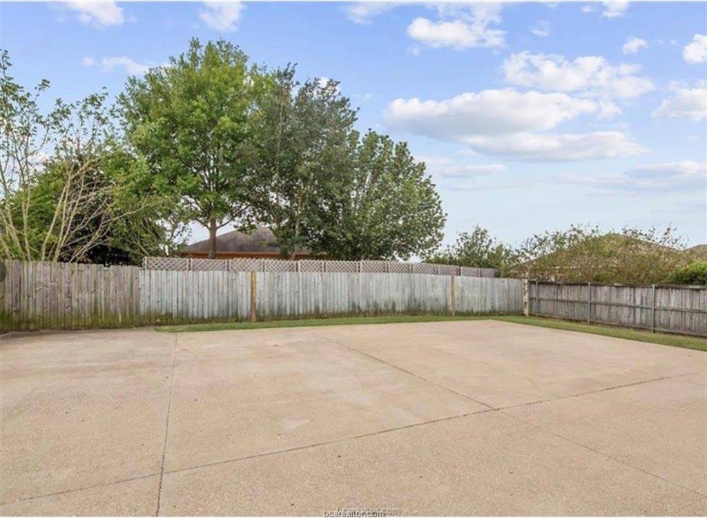 2443 Pintail Loop, College Station, TX 77845