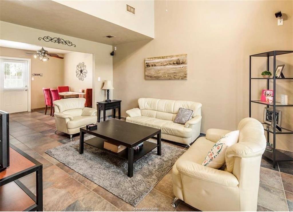 2443 Pintail Loop, College Station, TX 77845