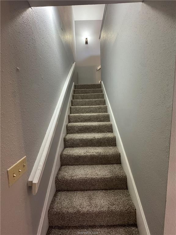 1305 West Villa Maria Road, #E104, Bryan, TX 77801