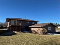 426 North 19th, Estherville, IA 51334