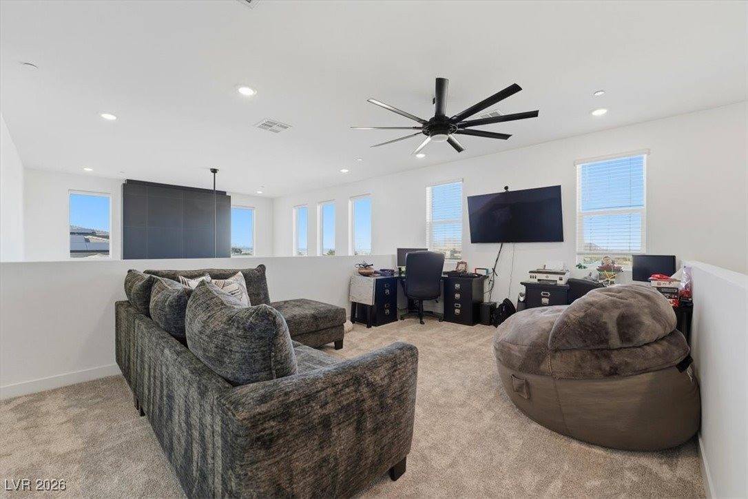 116 Barclay Heights Avenue, Henderson, NV 89015